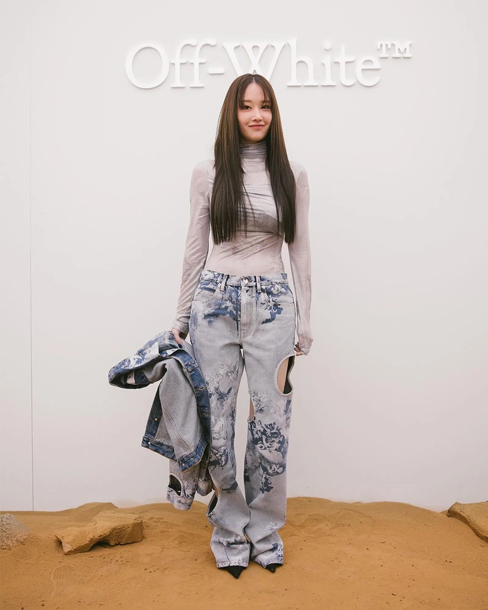 Gaya Para Artis Korea Selatan di Paris Fashion Week 2023