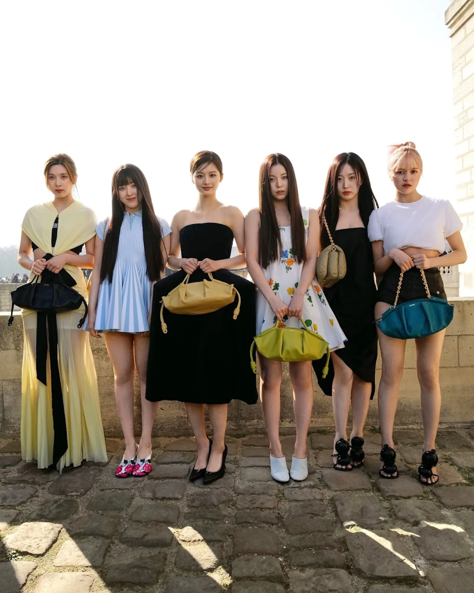 Gaya Para Artis Korea Selatan di Paris Fashion Week 2023