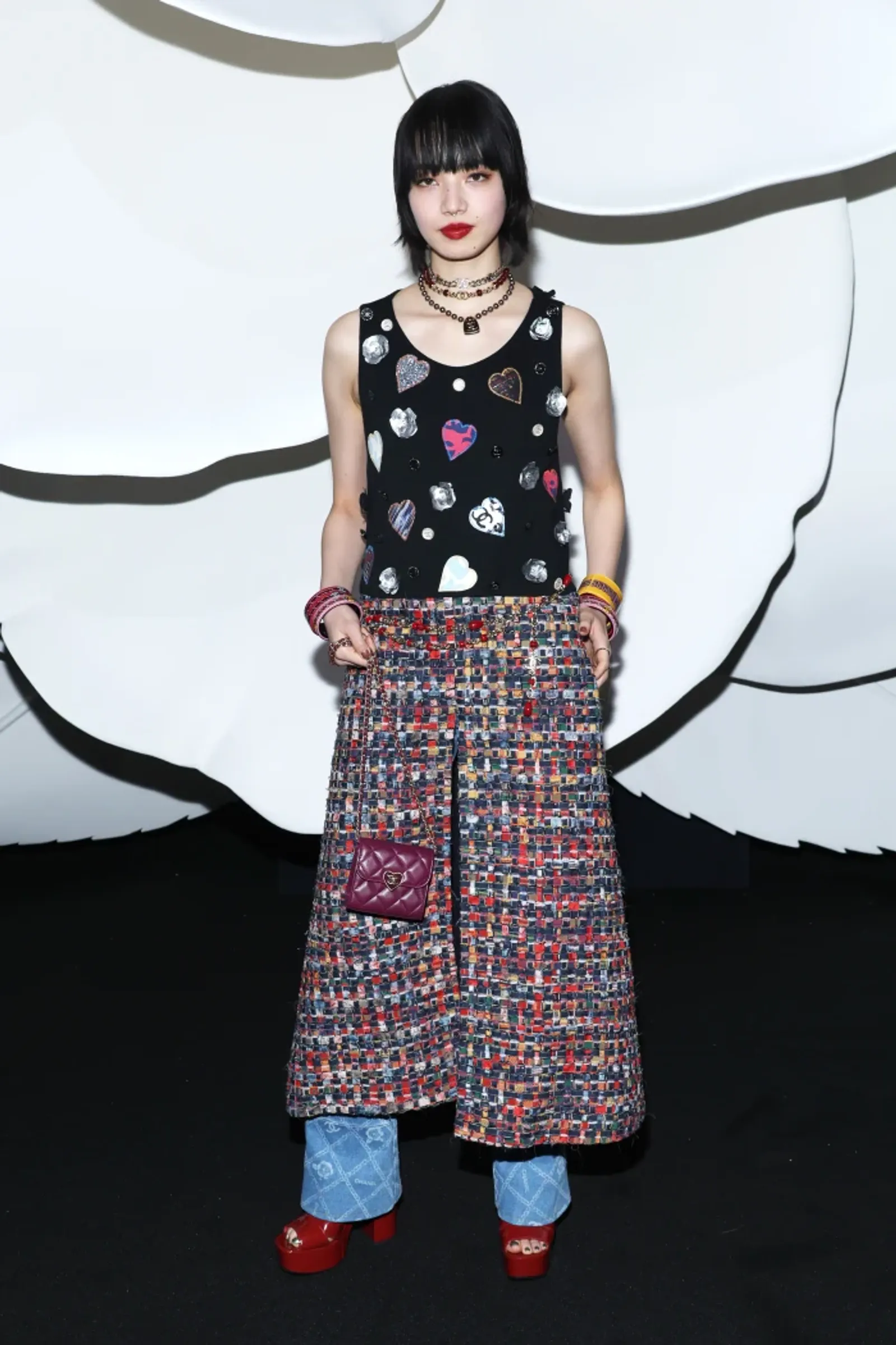 8 Gaya Seleb Hadiri Chanel di Paris Fashion Week 2023