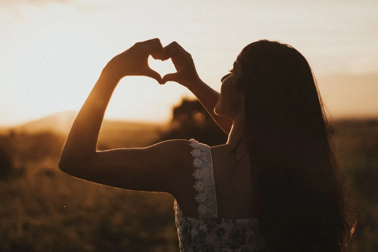 Bentuk Self-Love, Ini 10 Alasan Kamu Harus Kencan dengan Diri Sendiri