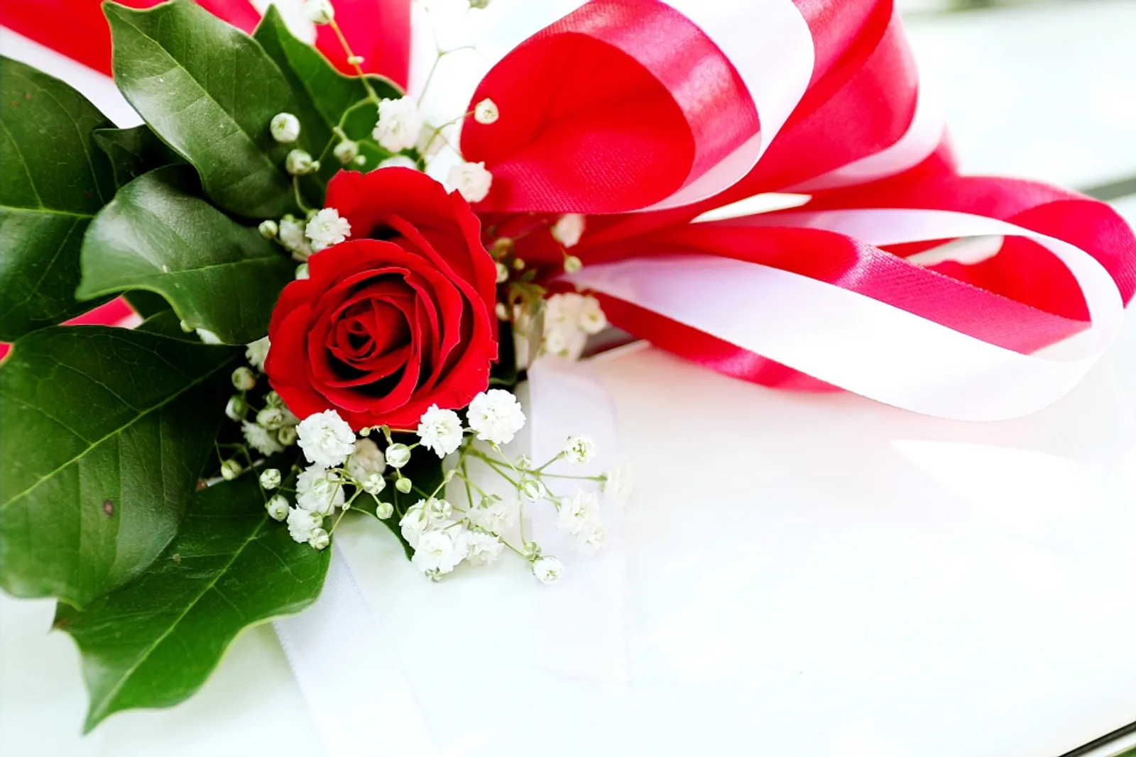 Cantik! Ini 10 Bunga Paling Populer untuk Dekorasi Pernikahan