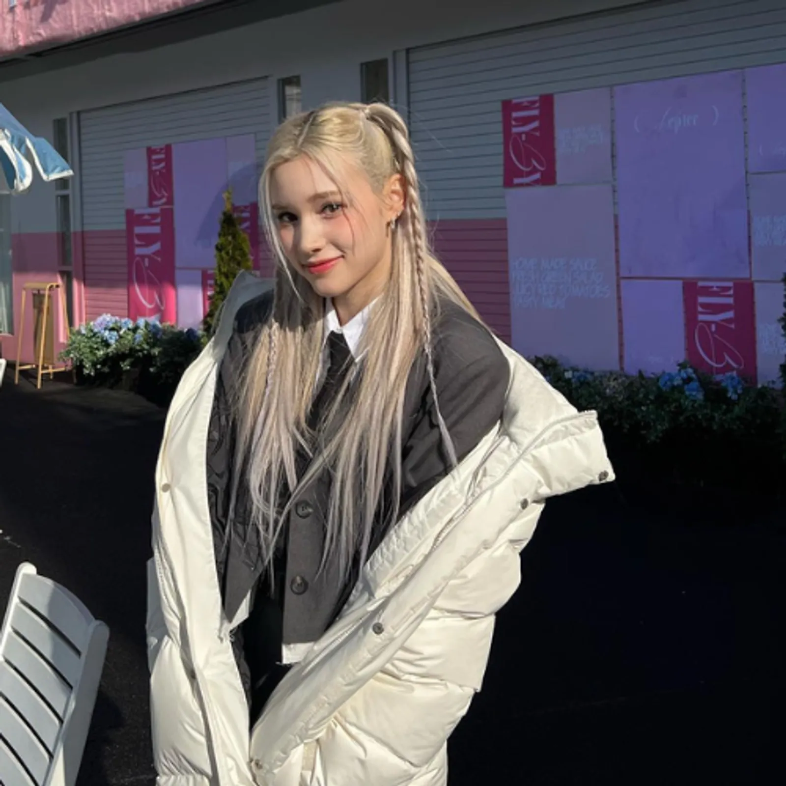 Deretan Idol Korea yang Miliki Visual Seperti Boneka Barbie 