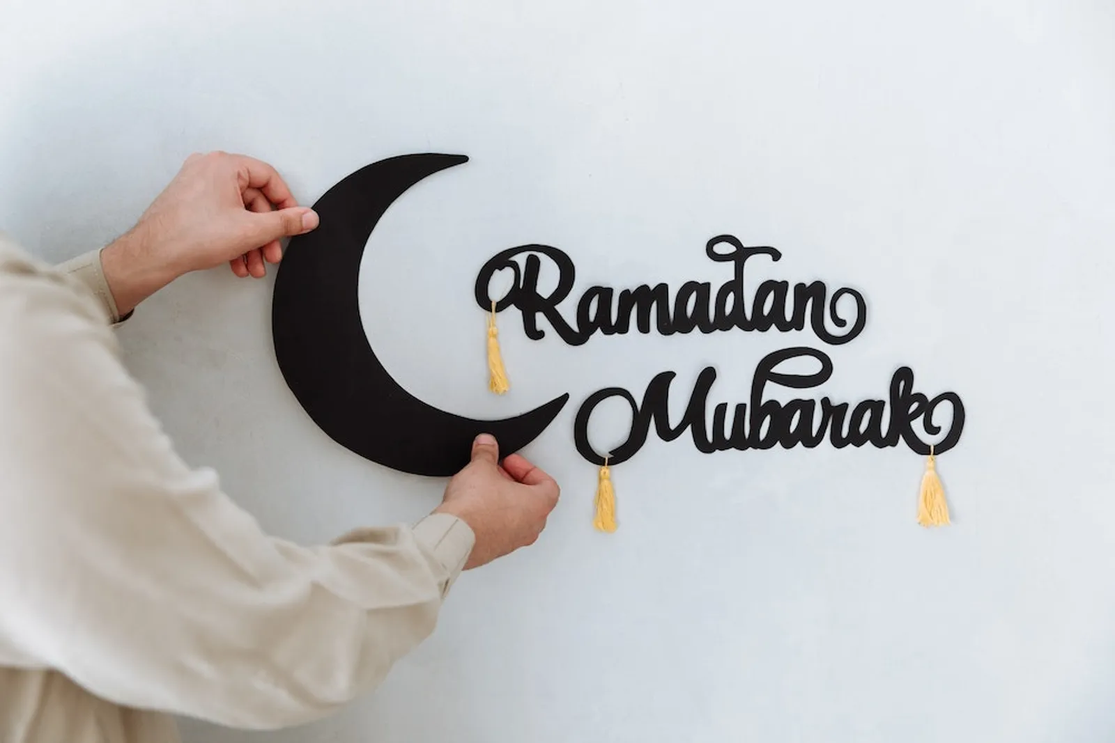35 Pantun Ramadan, Bikin Ucapanmu Berbeda dari yang Lain!