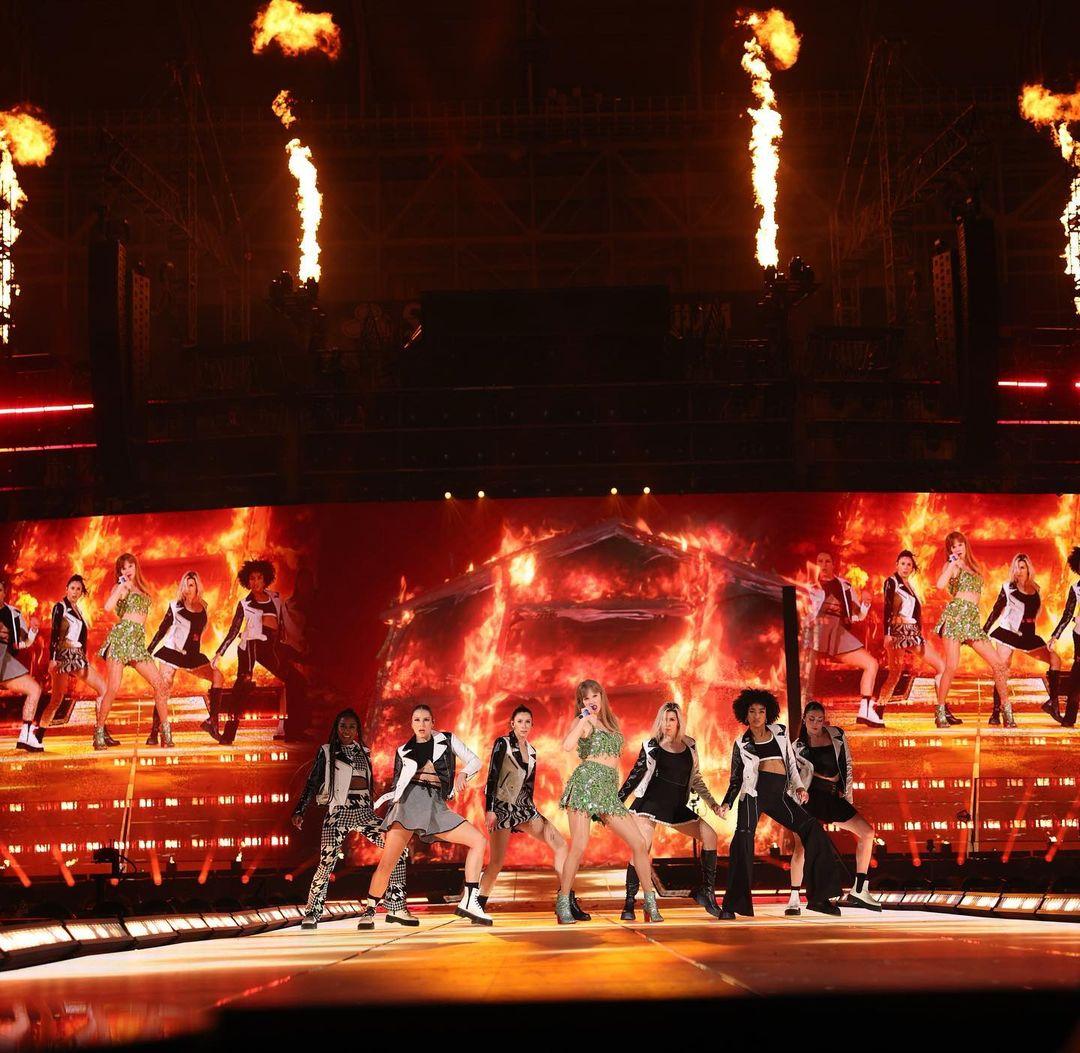 9 Potret Viral Taylor Swift di Konser The Eras Tour