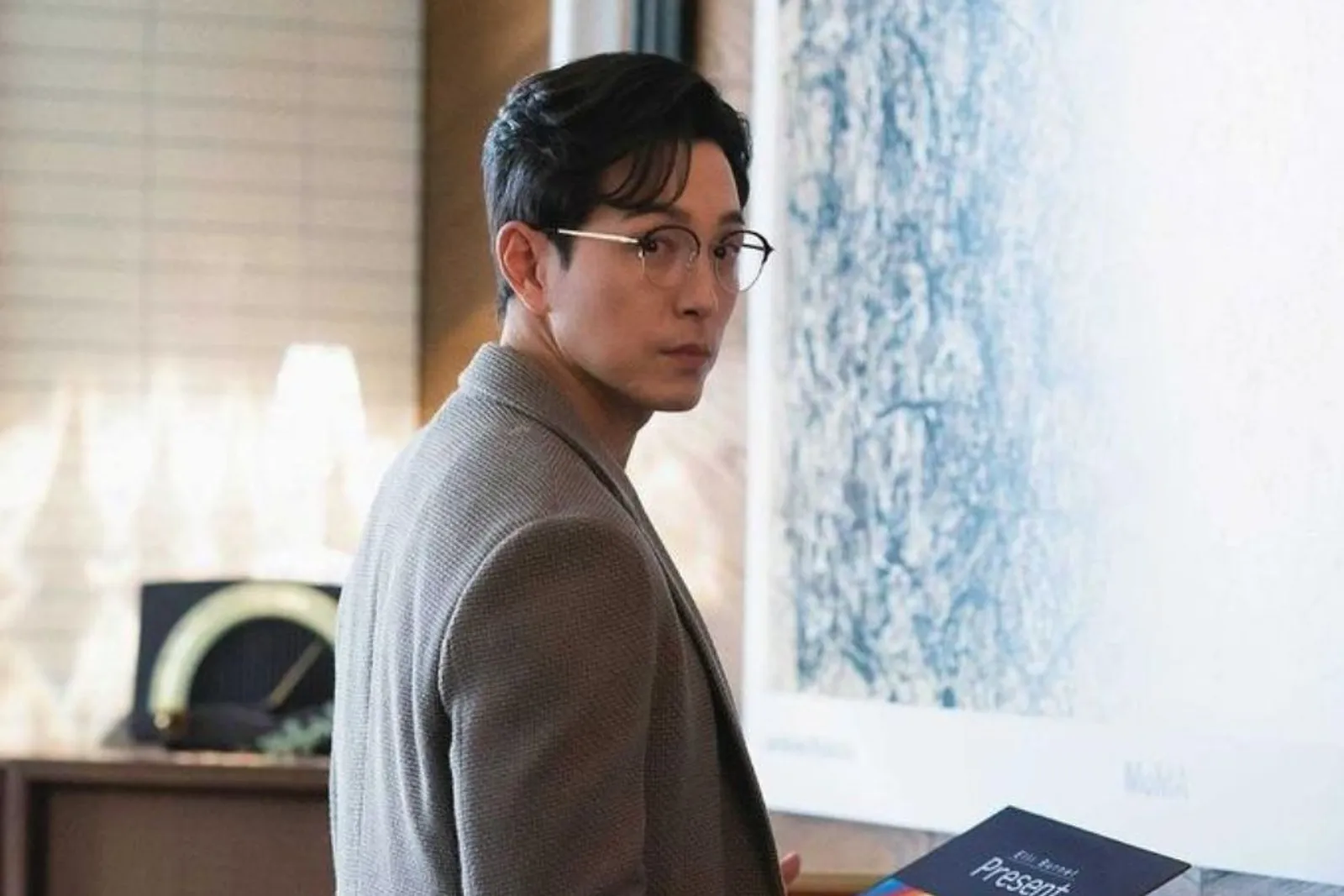 Mirip K-Drama, Ini Kisah Cinta Aktor 'The Glory' Jung Sung Il & Istri