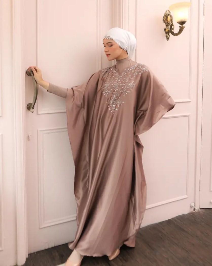 10 Model Baju Kaftan Terbaik 2023, Elegan dan Menawan!