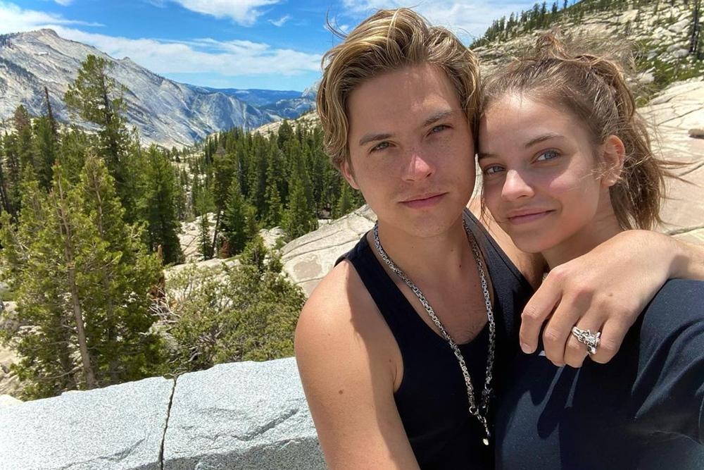 Kisah Cinta Barbara Palvin dan Dylan Sprouse, Kini Resmi Tunangan!