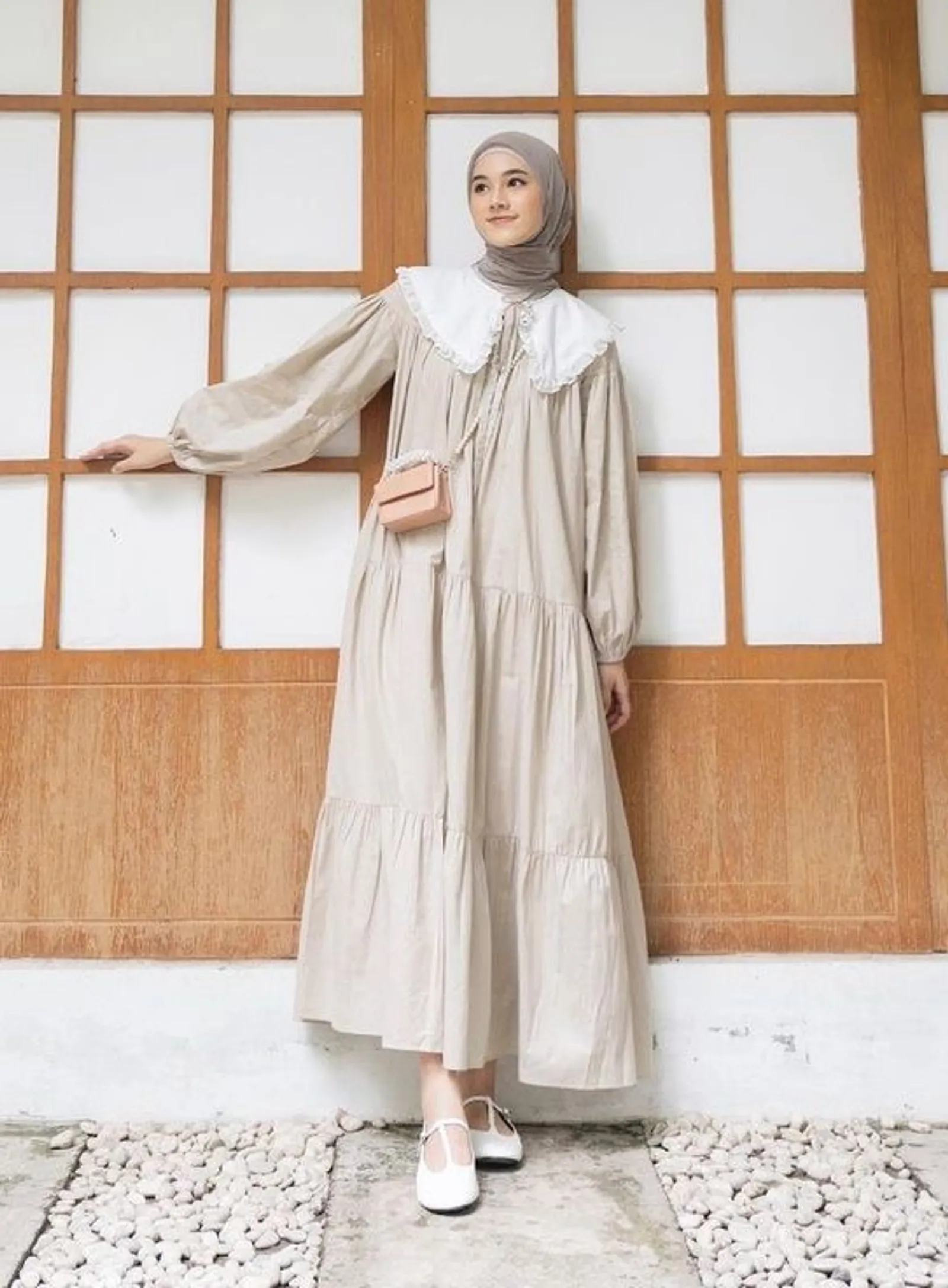 10 Outfit Lebaran Remaja Hijab Kekinian, Stylish dan Anggun