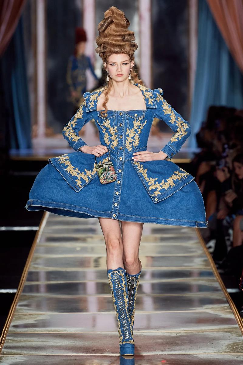 Karya Paling Ikonik Jeremy Scott Selama 10 Tahun di Moschino