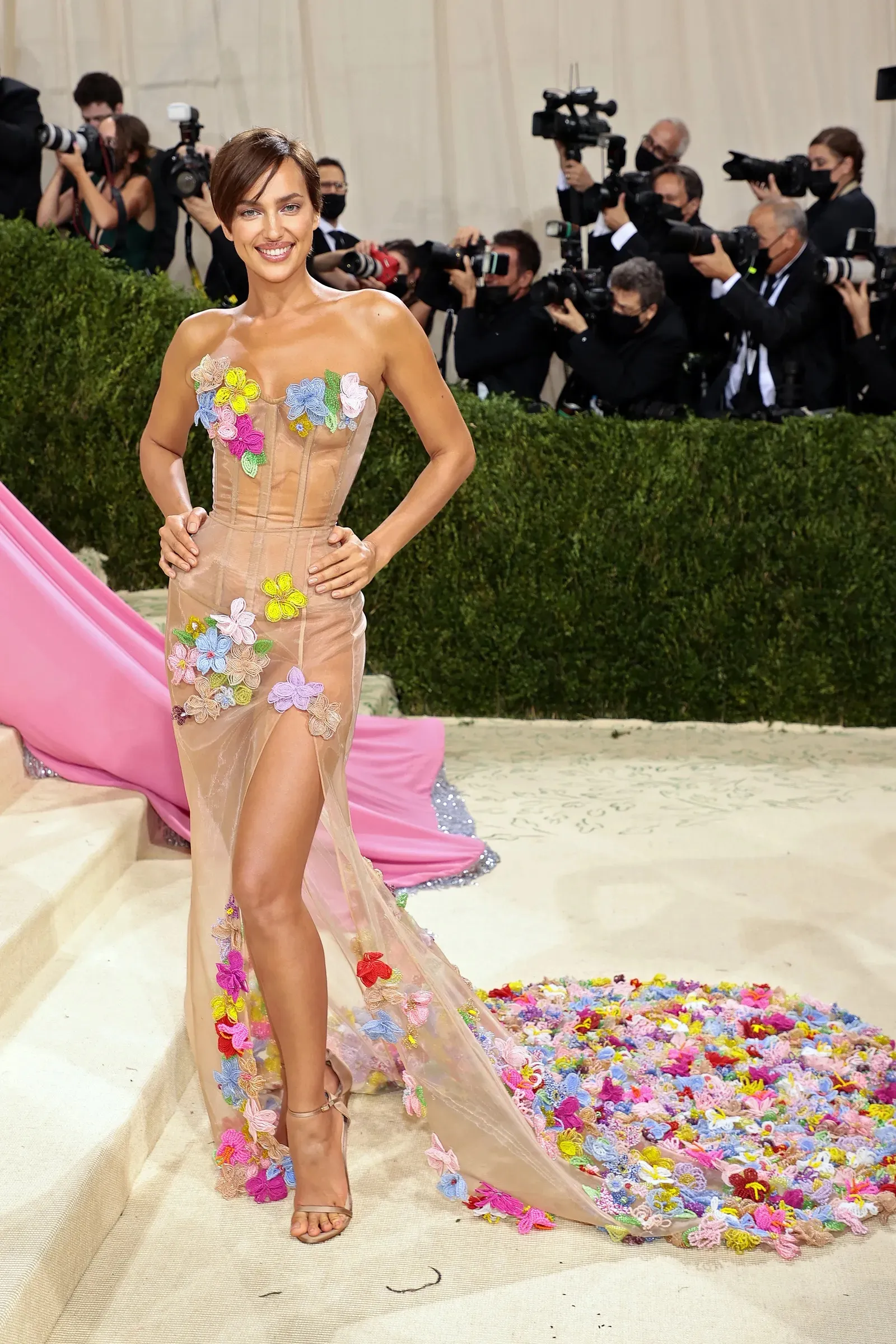 Deretan Penampilan Ikonik di Met Gala Rancangan Jeremy Scott