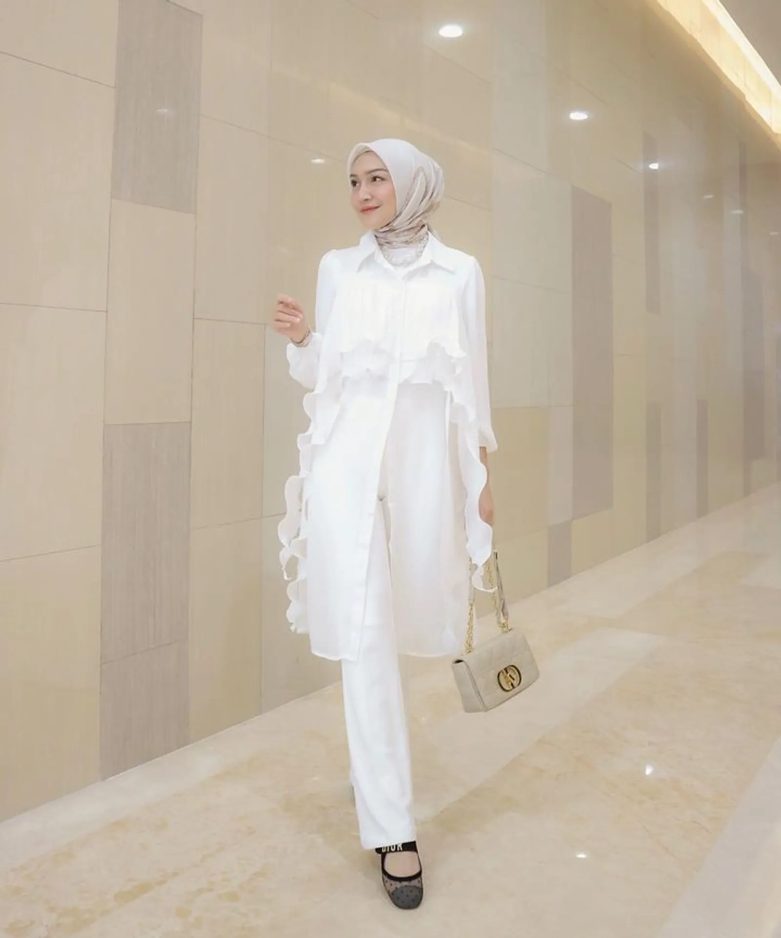Tips Mix & Match Hijab untuk Ciptakan Gaya a la Girl Boss!