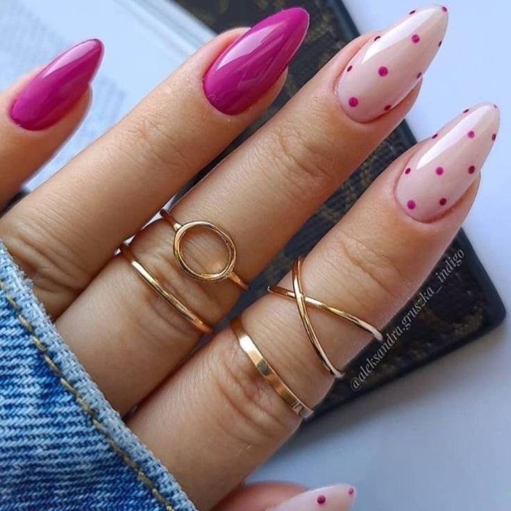 Inspirasi Nail Art dengan Warna Pink Magenta 
