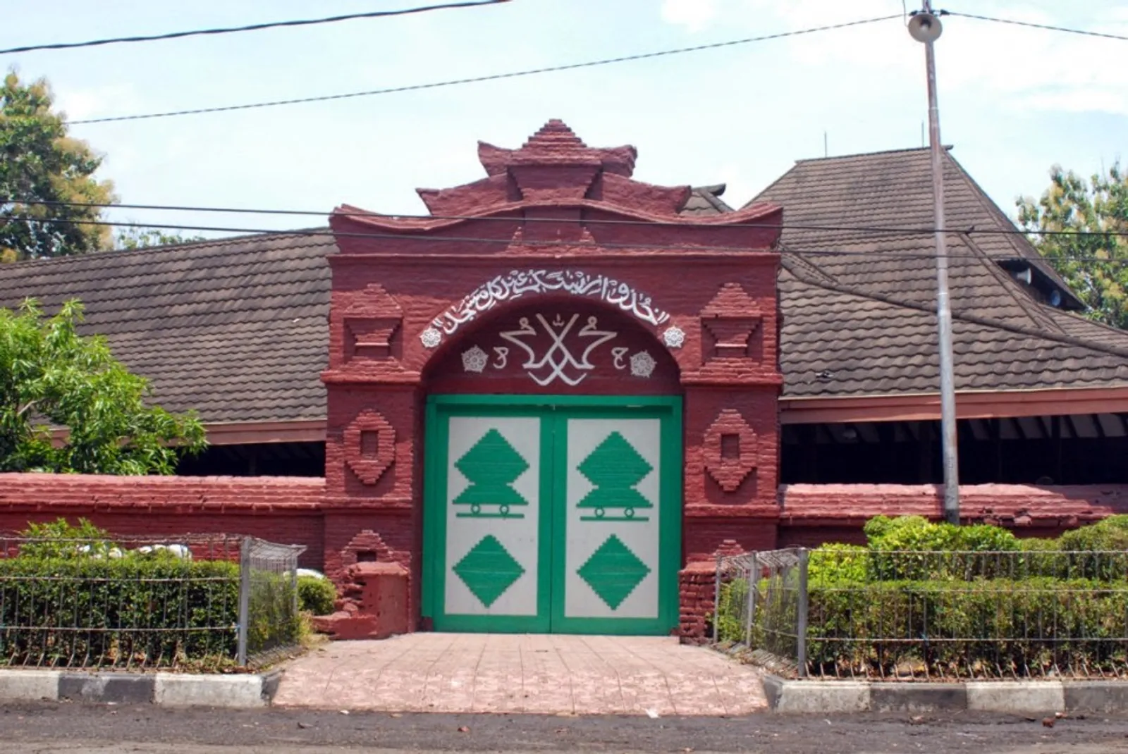 9 Masjid Tertua di Indonesia, Bisa Belajar Sejarah Sekaligus Beribadah