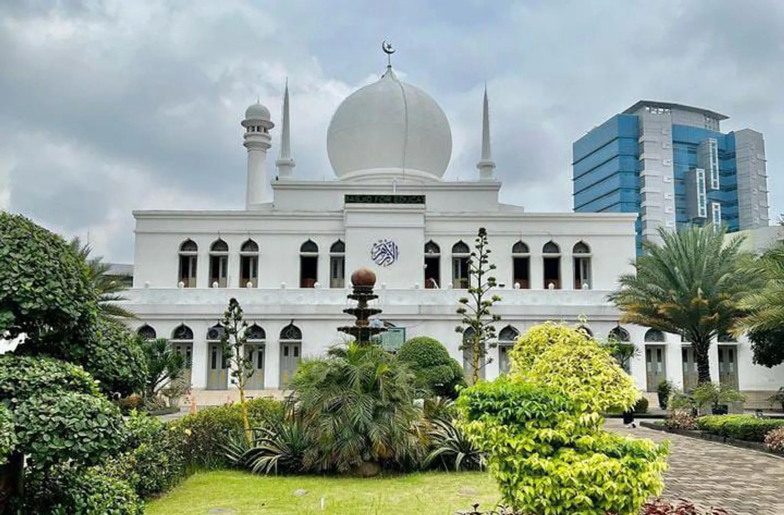 8 Masjid di Jakarta Kerap Jadi Wisata Religi Saat Ramadan