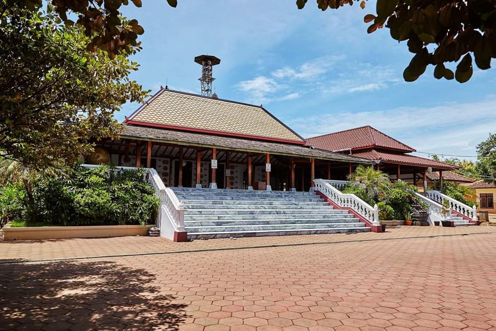 9 Masjid Tertua di Indonesia, Bisa Belajar Sejarah Sekaligus Beribadah