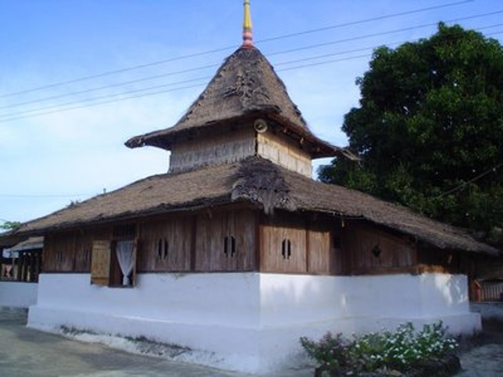 9 Masjid Tertua di Indonesia, Bisa Belajar Sejarah Sekaligus Beribadah