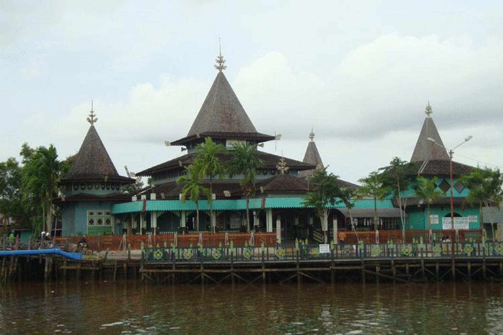 9 Masjid Tertua di Indonesia, Bisa Belajar Sejarah Sekaligus Beribadah