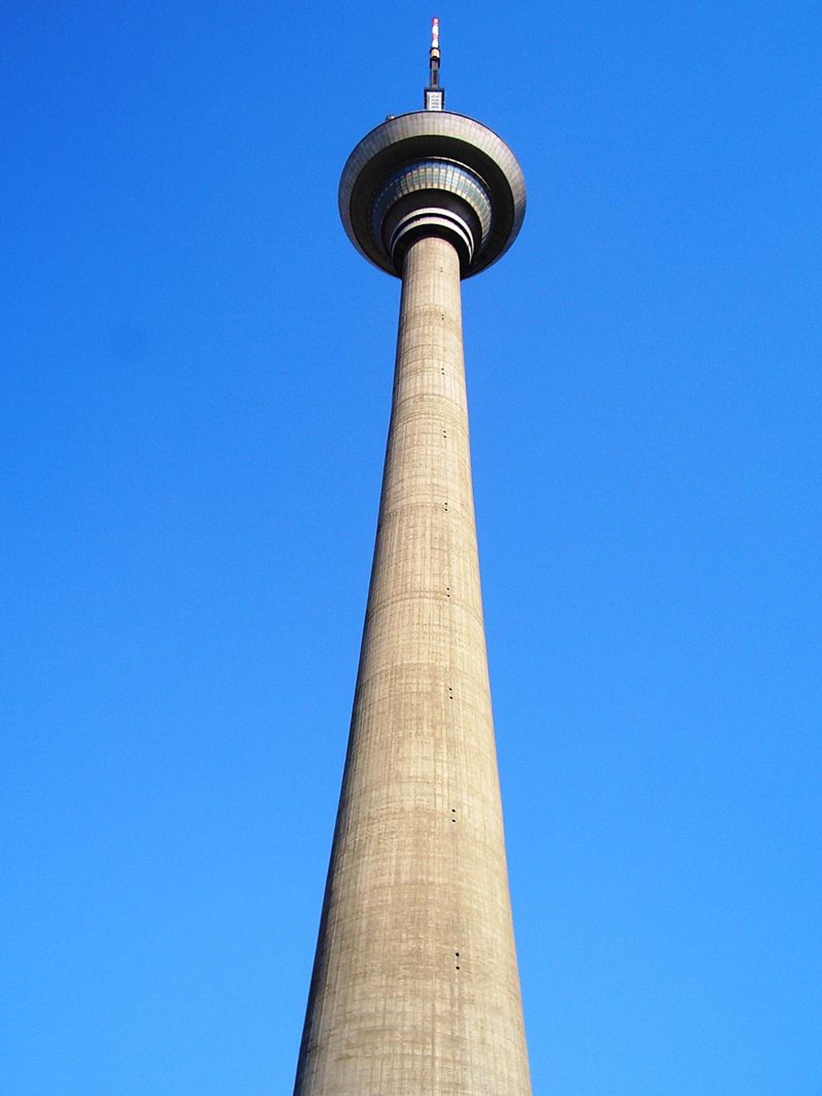 10 Menara Tertinggi di Dunia, Saingan Sama Harapan Keluarga!