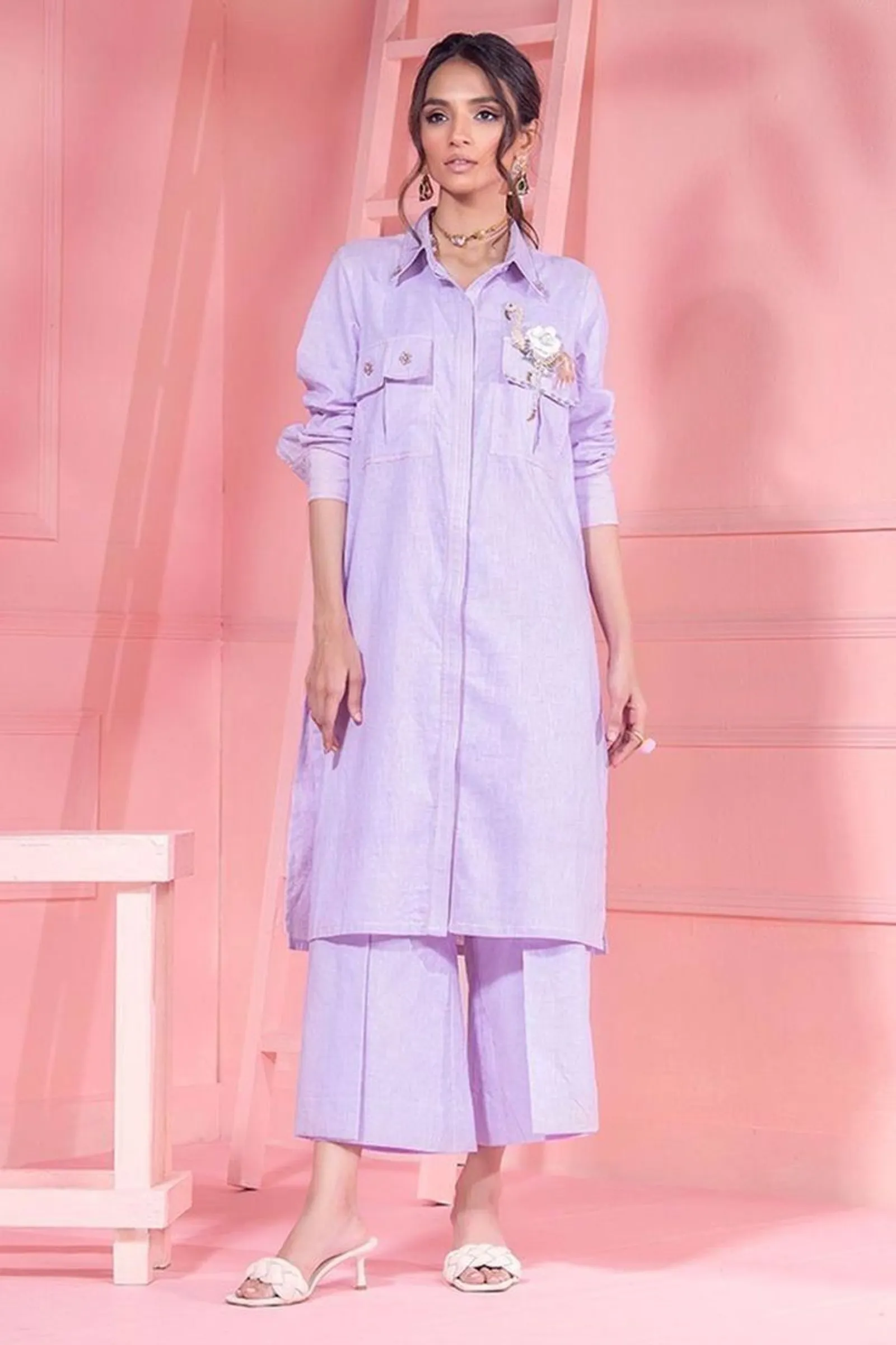 10 Model Baju Tunik Setelan Celana Terbaru, Simpel tapi Stylish!
