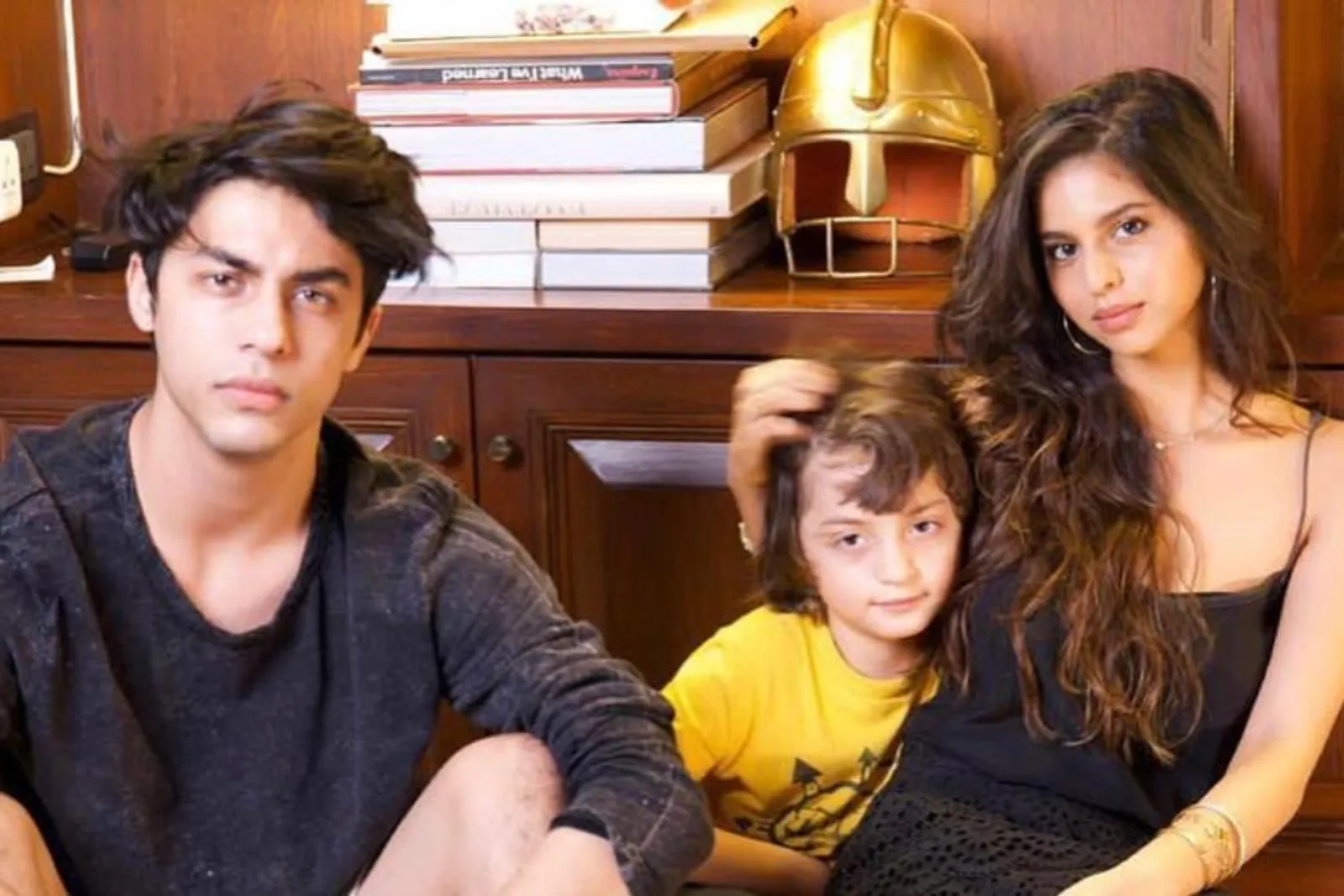 10 Potret Sibling Goals Anak Shah Rukh Khan, Disorot Karena Visualnya
