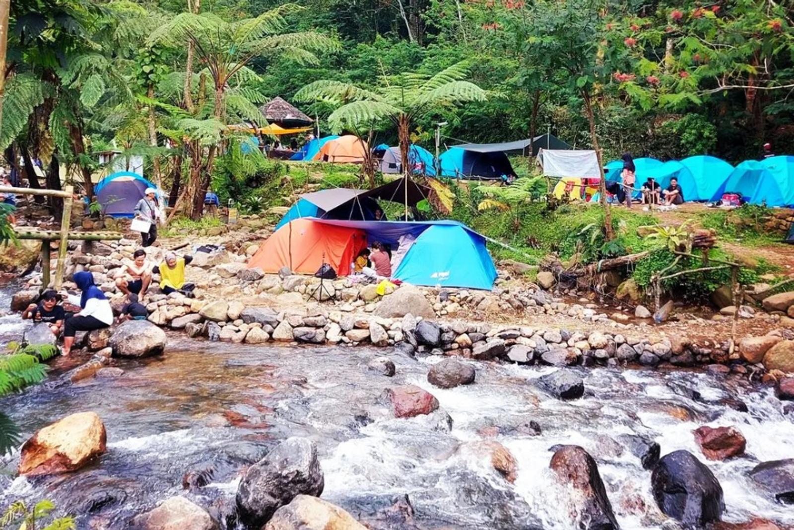 10 Tempat Camping di Bogor yang Seru dan Nyaman