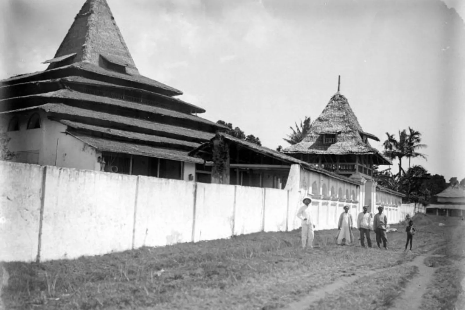 Kerajaan Islam Pertama di Pulau Jawa adalah Demak, Ini Sejarahnya