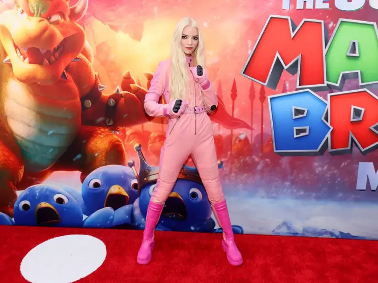 Gaya Para Pemain The Super Mario Bros Movie di Red Carpet Premiere