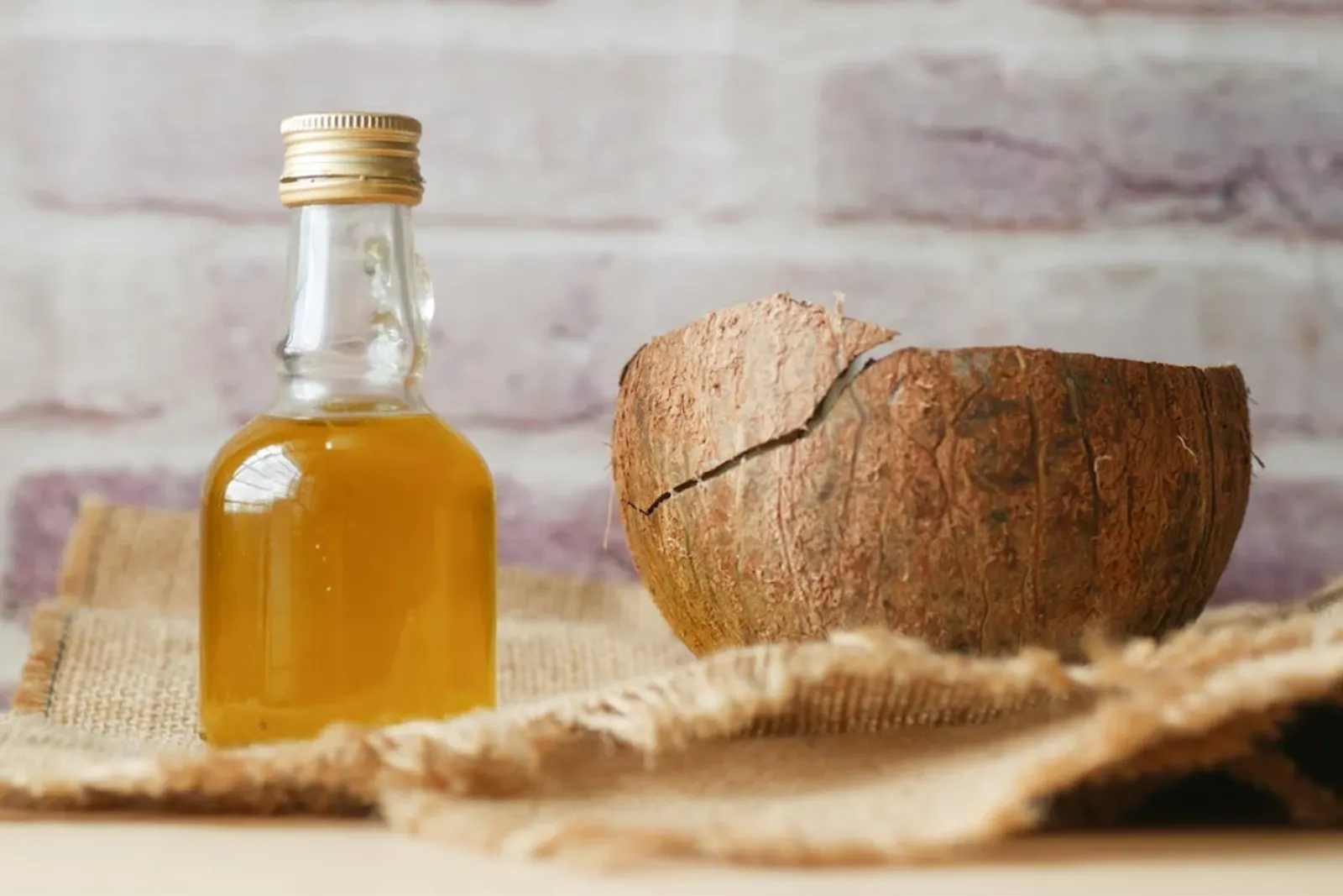 8 Manfaat Virgin Coconut Oil untuk Kecantikan dan Kesehatan