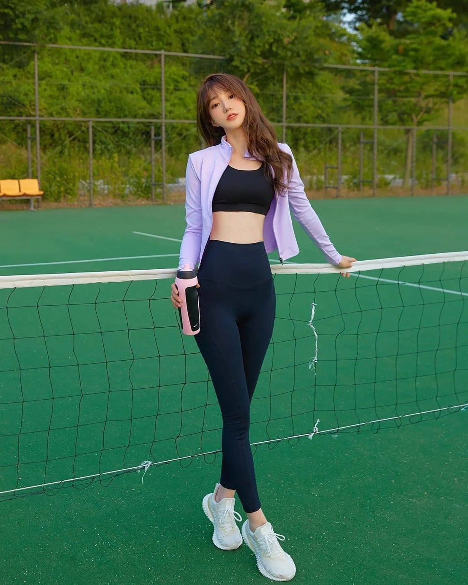 9 Baju Olahraga Wanita Korea yang Kekinian dan Stylish