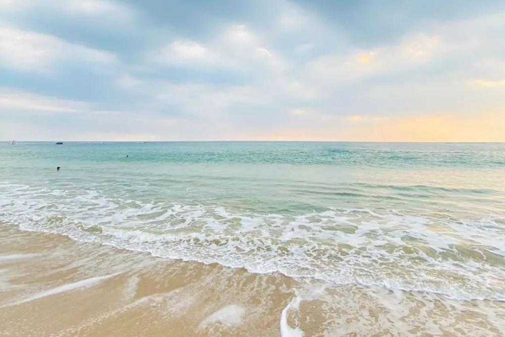 Pantai Carita: Lokasi, Rute, Harga Masuk, dan Daya Tariknya