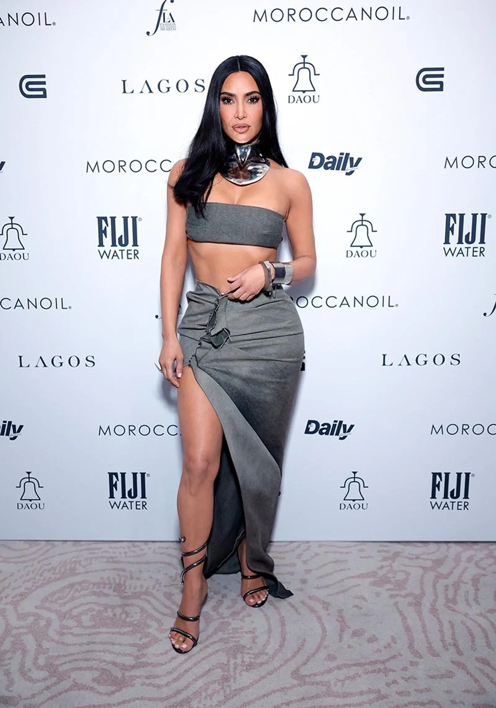 Penampilan Para Artis di Daily Front Row Fashion Award 2023