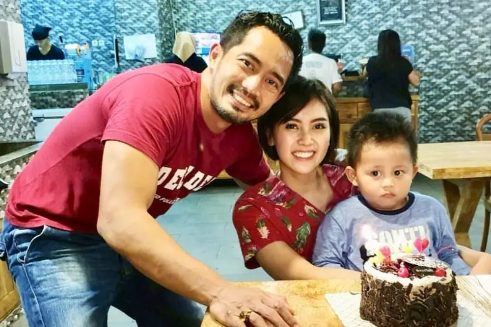 Lika-Liku Asmara Yama Carlos dan Istri, Sempat Rujuk Kini Cerai Lagi