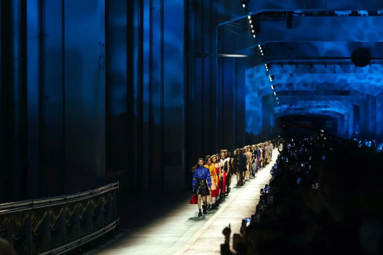 7 Hal Menarik di Fashion Show Louis Vuitton Pre-Fall 2023