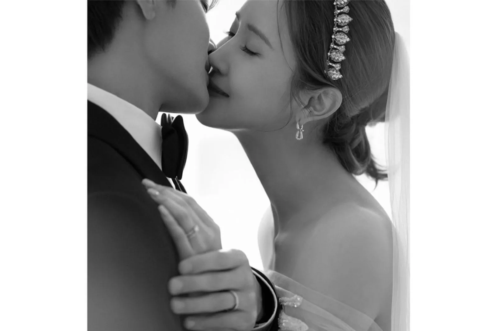 Jelang Menikah, Intip 8 Foto Pre-Wedding Lee Da Hae dan Se7en