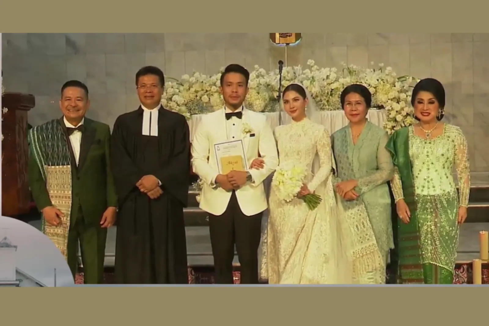 9 Momen Pemberkatan Pernikahan Jessica Mila dan Yakup Hasibuan