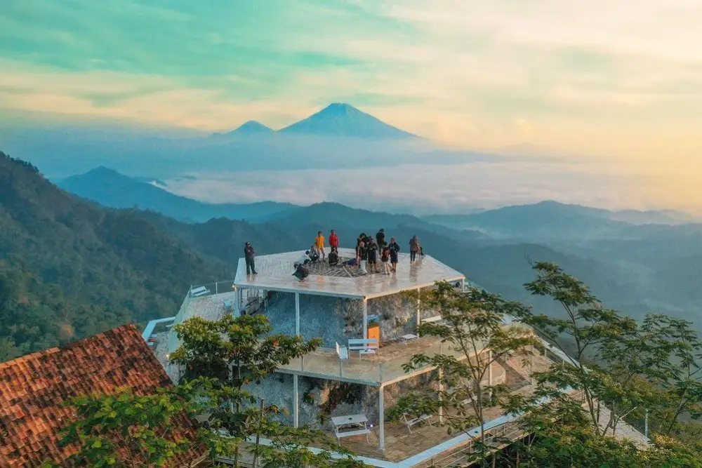 Wisata Bukit Menoreh: Sensasi Kulineran di Atas Puncak Gunung