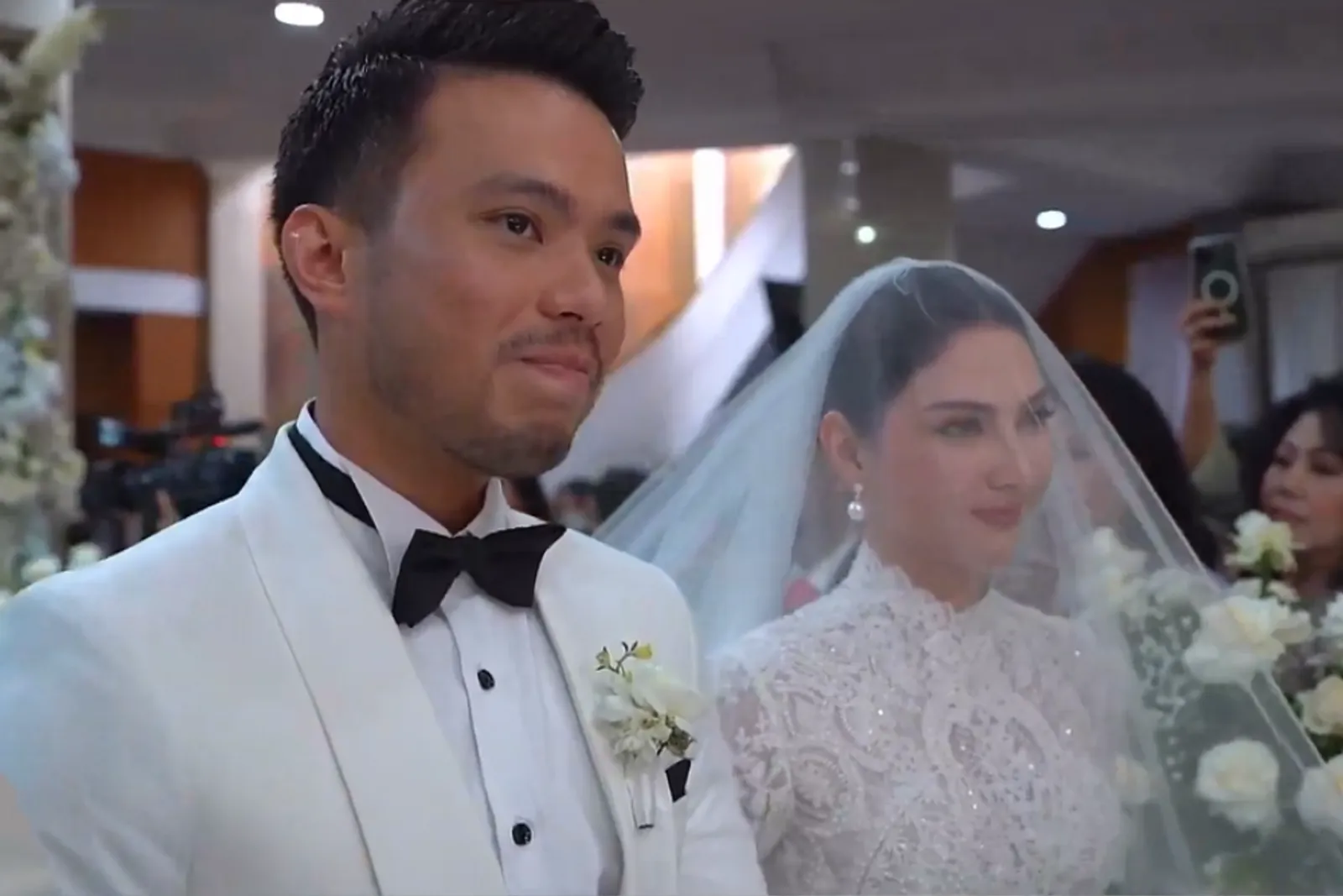 9 Momen Pemberkatan Pernikahan Jessica Mila dan Yakup Hasibuan