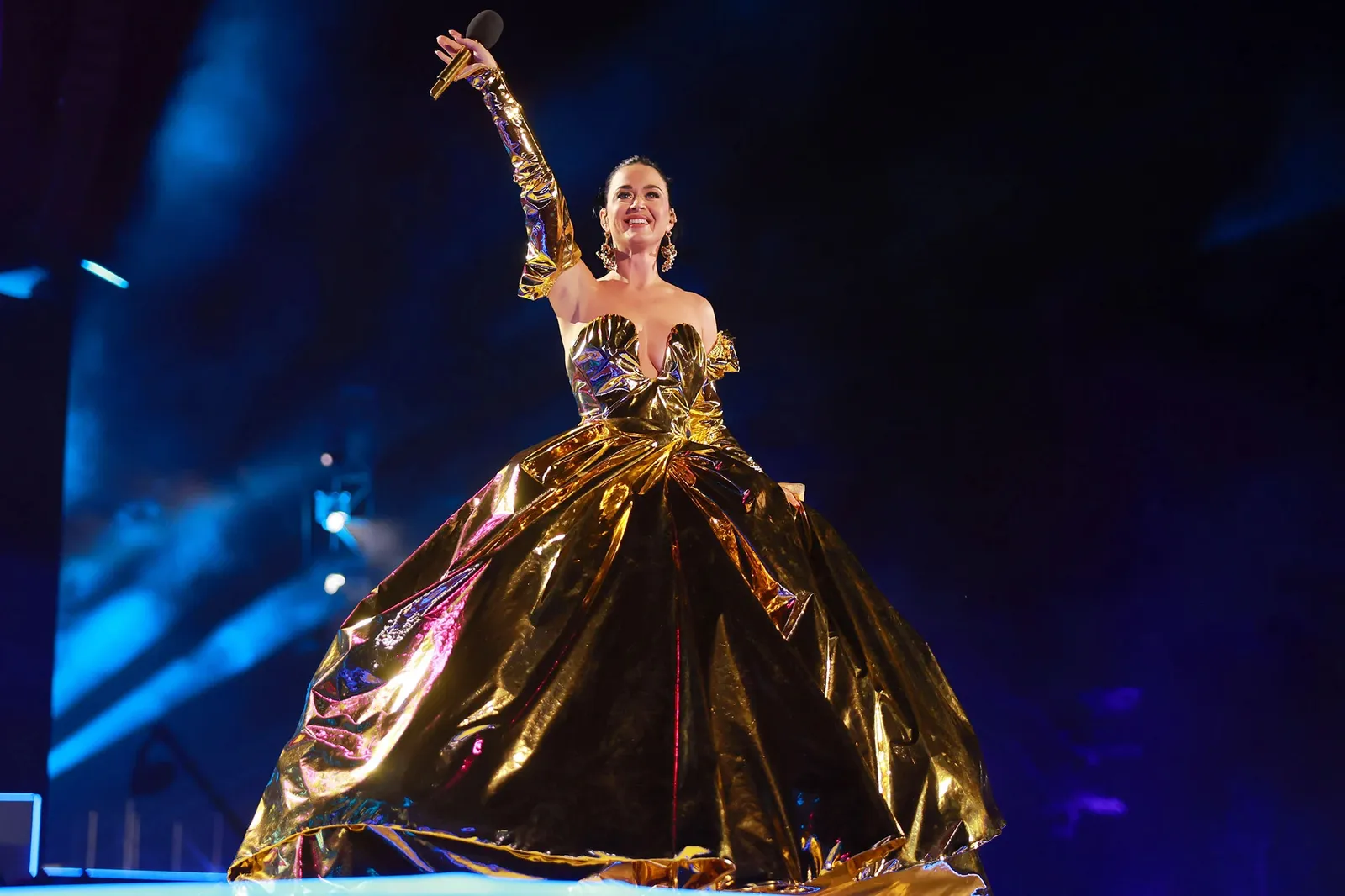 Penampilan Katy Perry di Upacara dan Konser Penobatan Raja Charles III