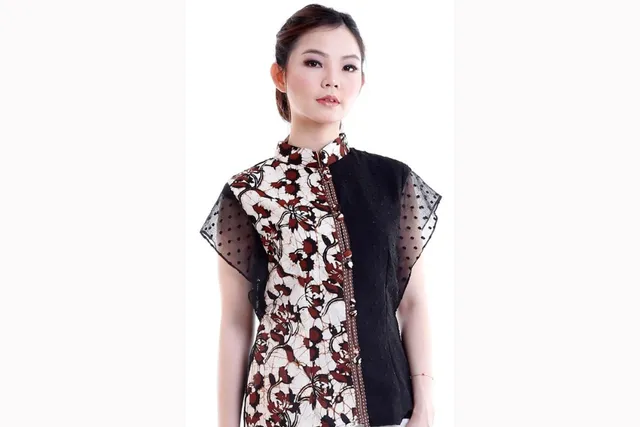 8 Model Jahitan Baju Batik Wanita Terbaru Fashionable 