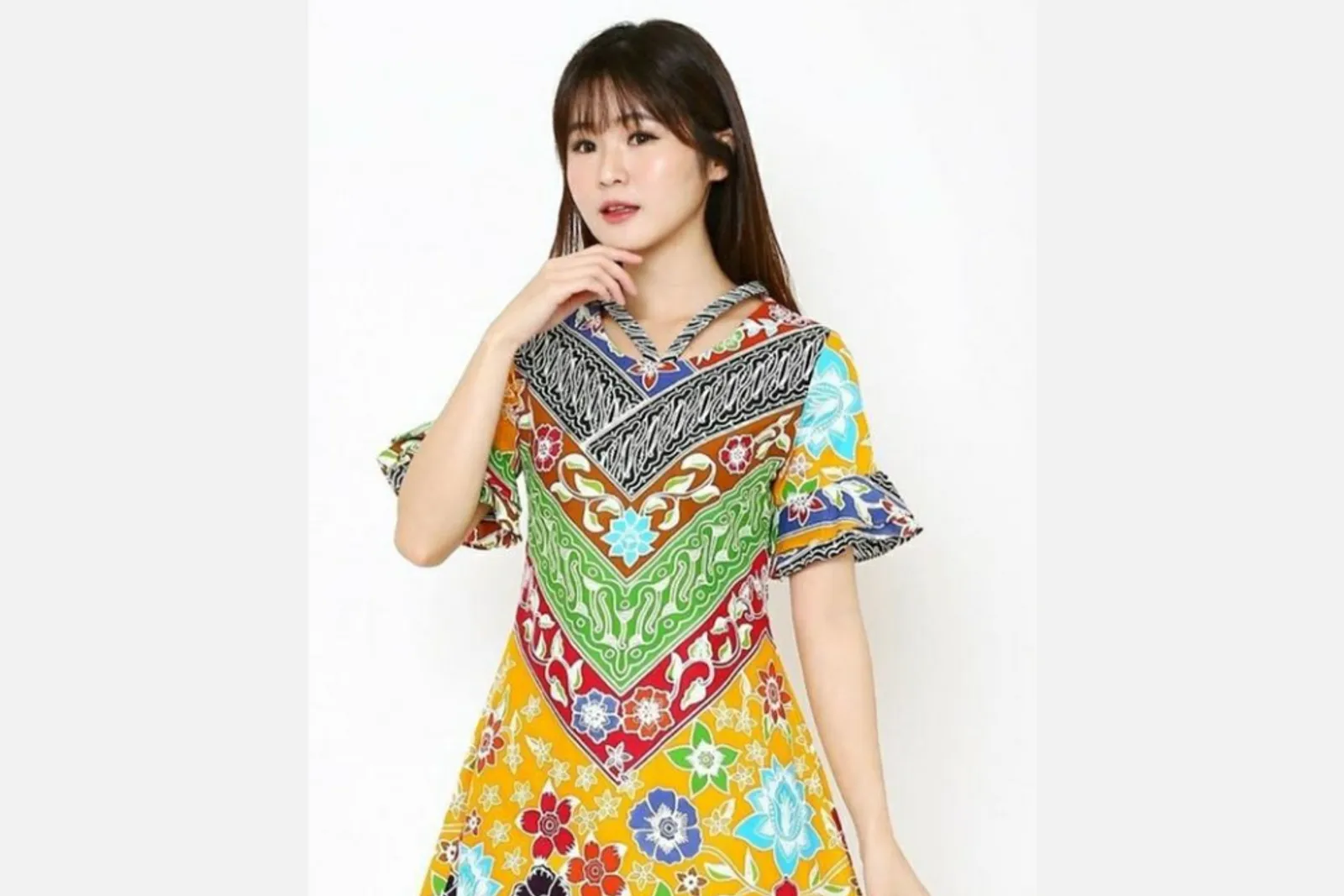 8 Model Jahitan Baju Batik Perempuan Terbaru, Simpel dan Elegan!