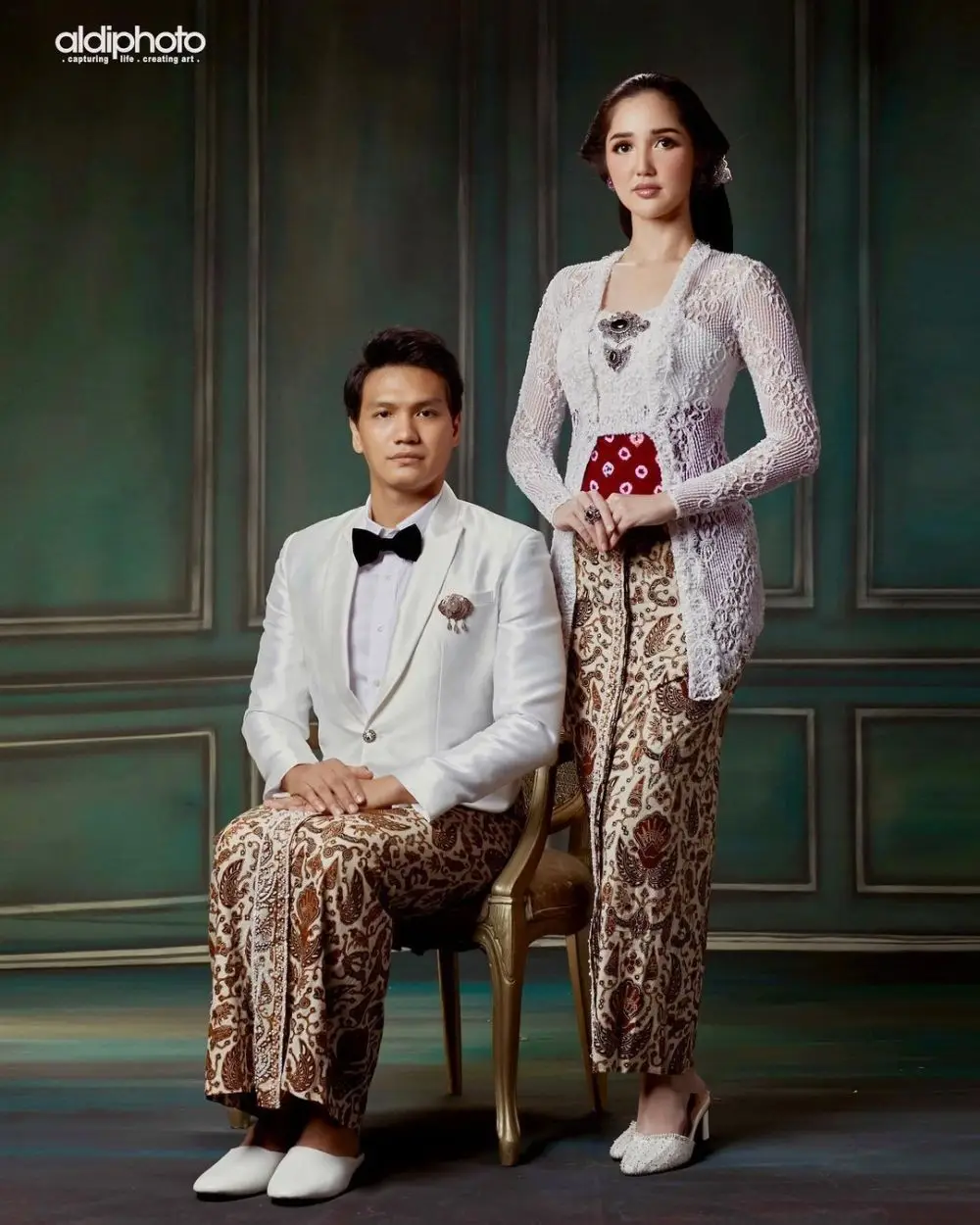 Inspirasi Baju Couple untuk Foto Pre-Wedding