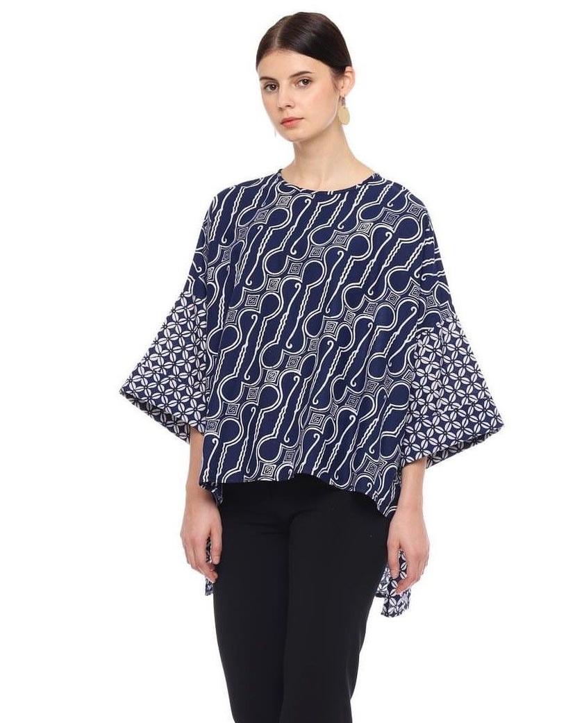 10 Model Baju Batik Elegan dan Mewah, Tampil Lebih Memukau!