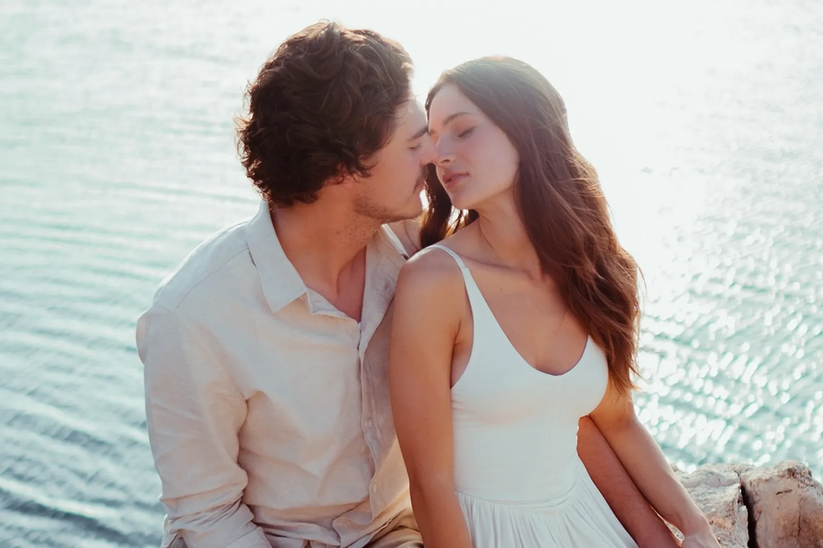 Apa Itu Bank Cinta dan 5 Prinsipnya dalam Hubungan Pernikahan