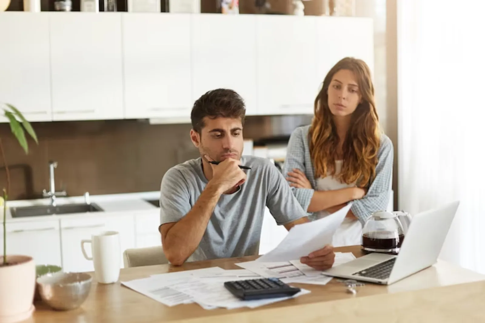 8 Cara Membuat Anggaran Keuangan Keluarga Bersama Pasangan