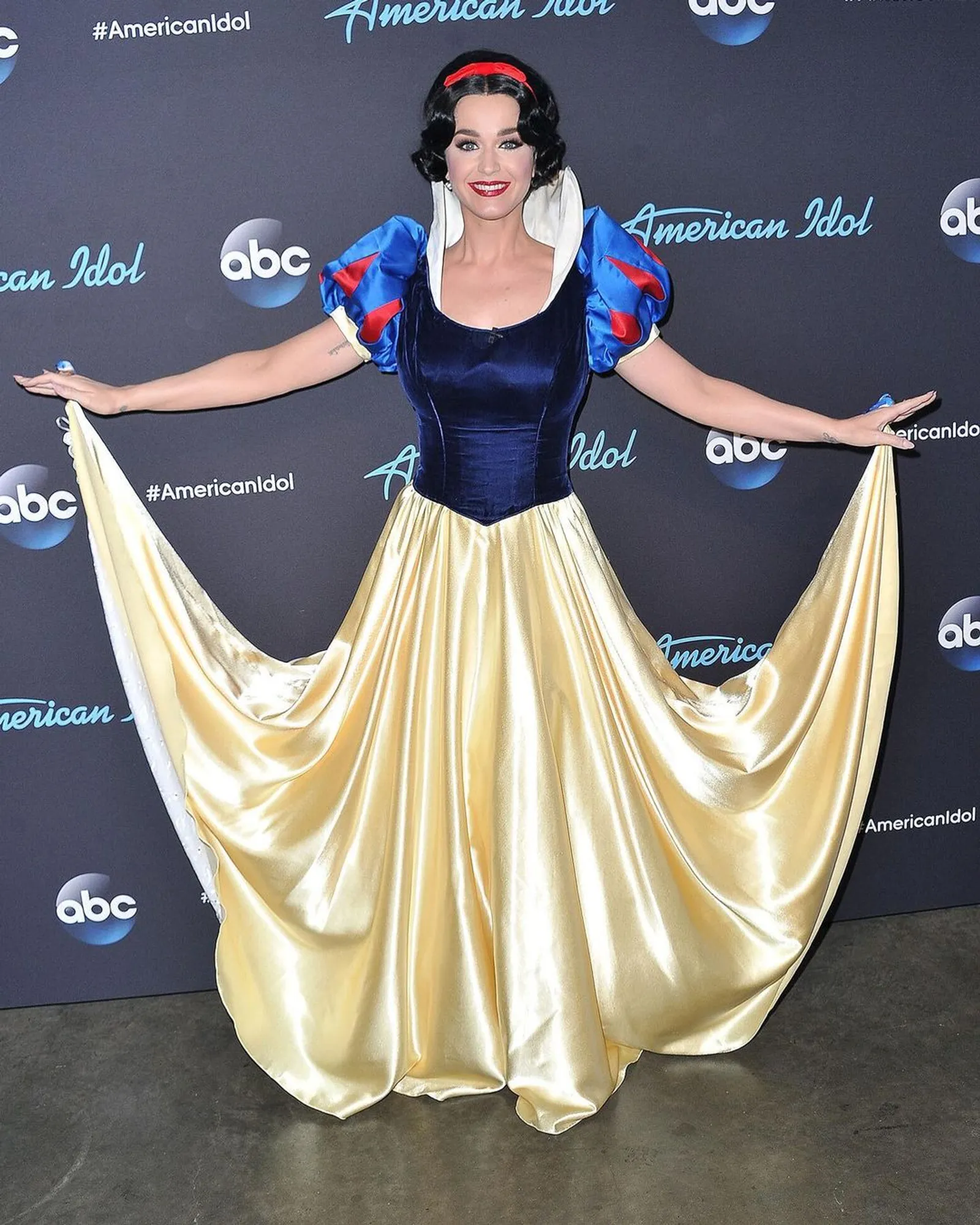 Deretan Gaya Katy Perry Jadi Karakter Disney di American Idol