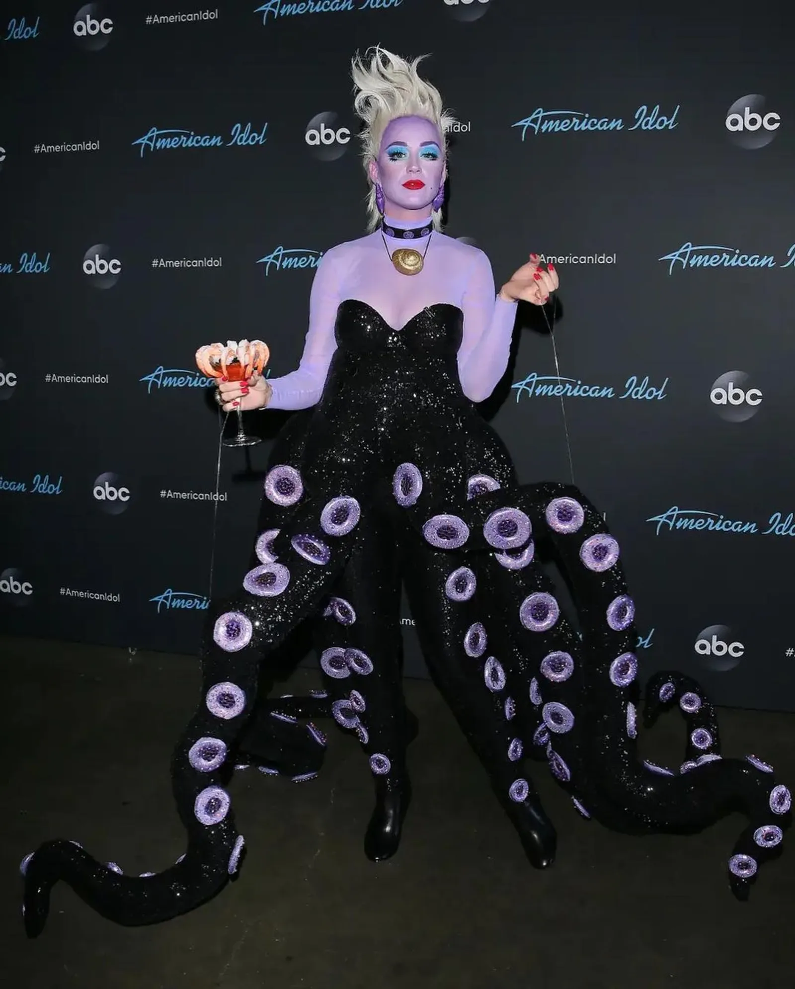 Deretan Gaya Katy Perry Jadi Karakter Disney di American Idol
