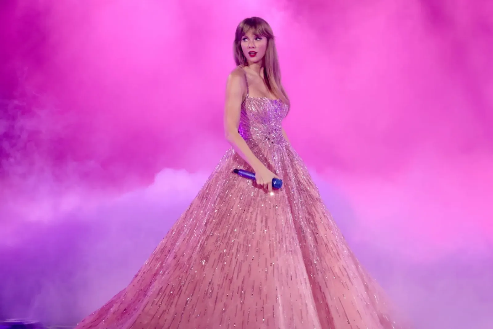 Lirik "Enchanted" - Taylor Swift, Manisnya Cinta Pandangan Pertama