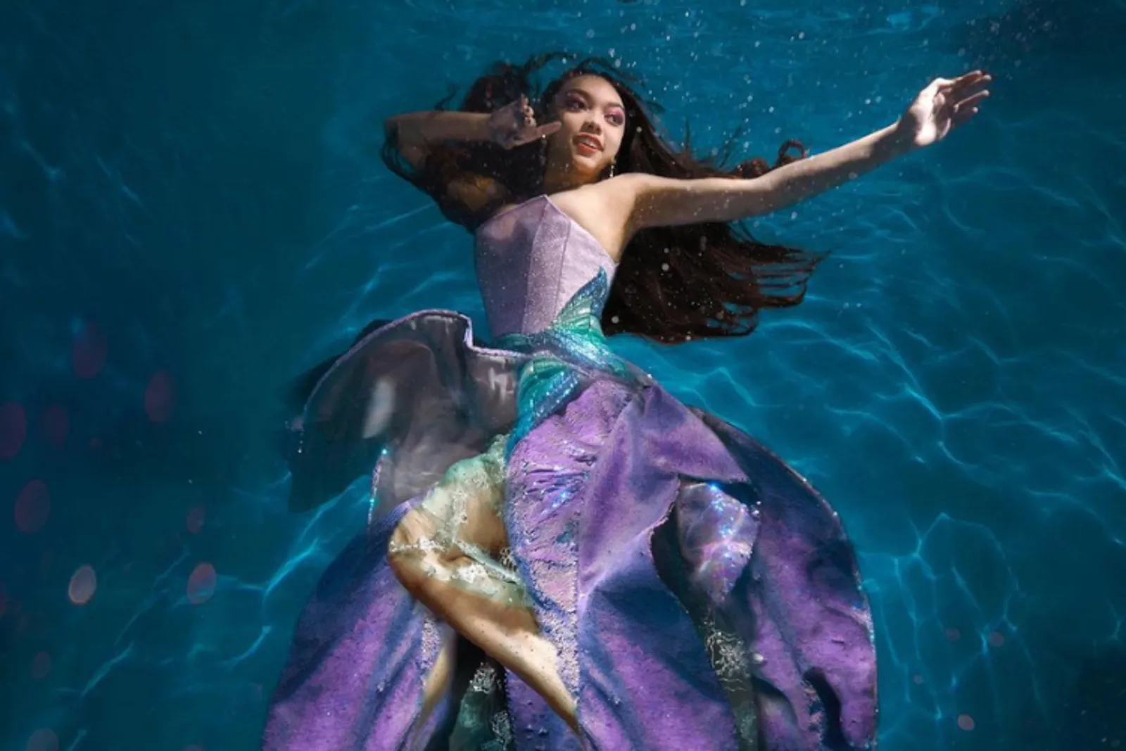 Gaya Para Artis Indonesia Lakukan Pemotretan a La 'The Little Mermaid'