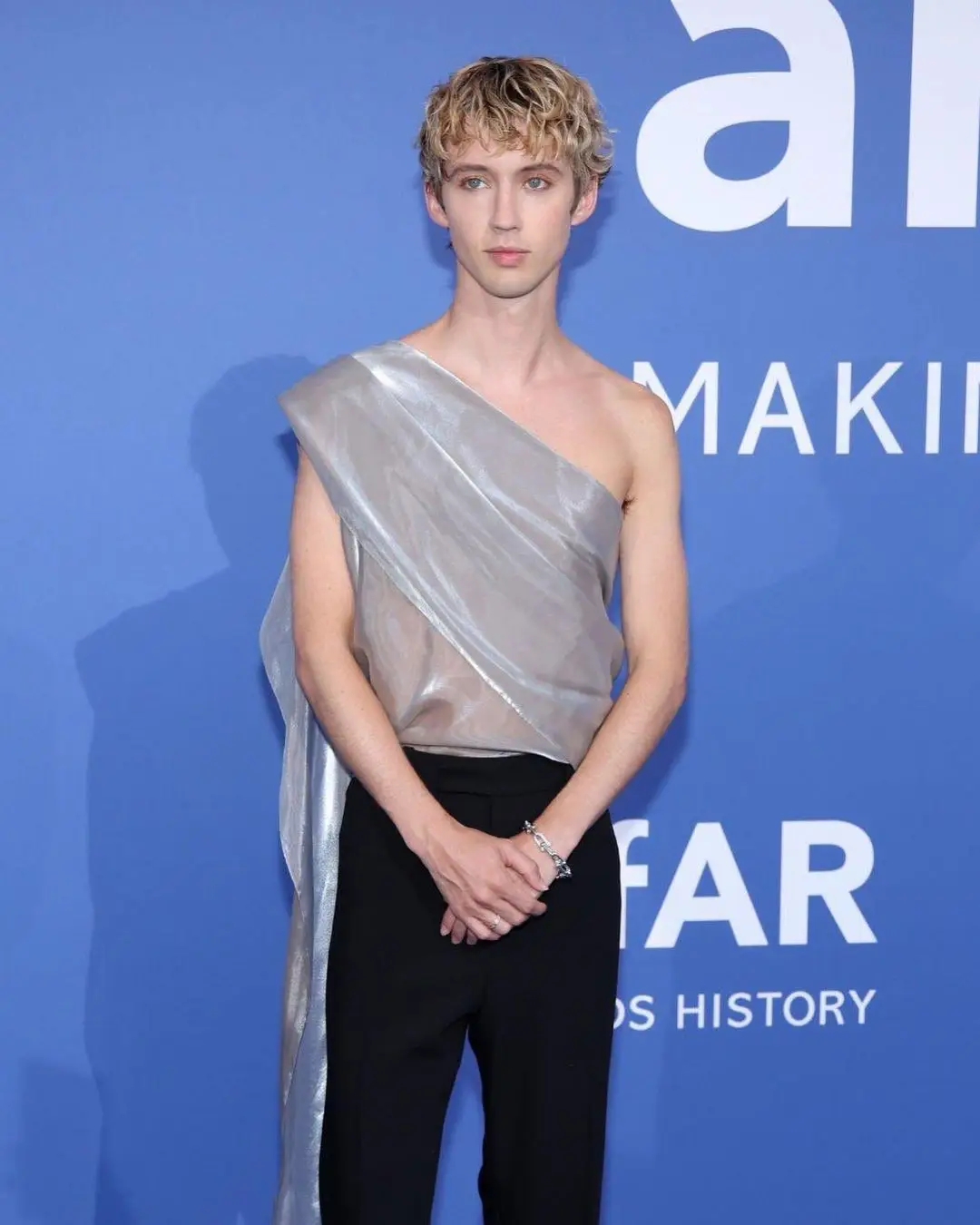 Penampilan Glamor Para Seleb di amfAR Gala Cannes