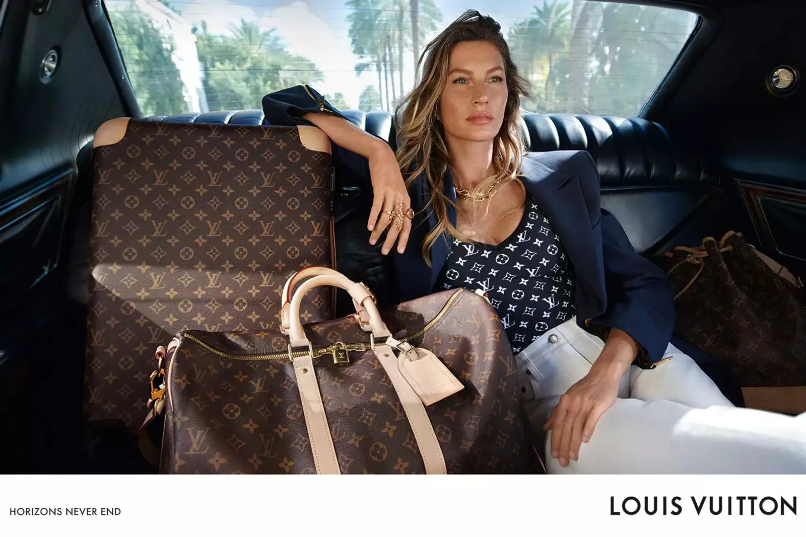 Gisele Bündchen Pakai Swimsuit Seksi di Kampanye Louis Vuitton